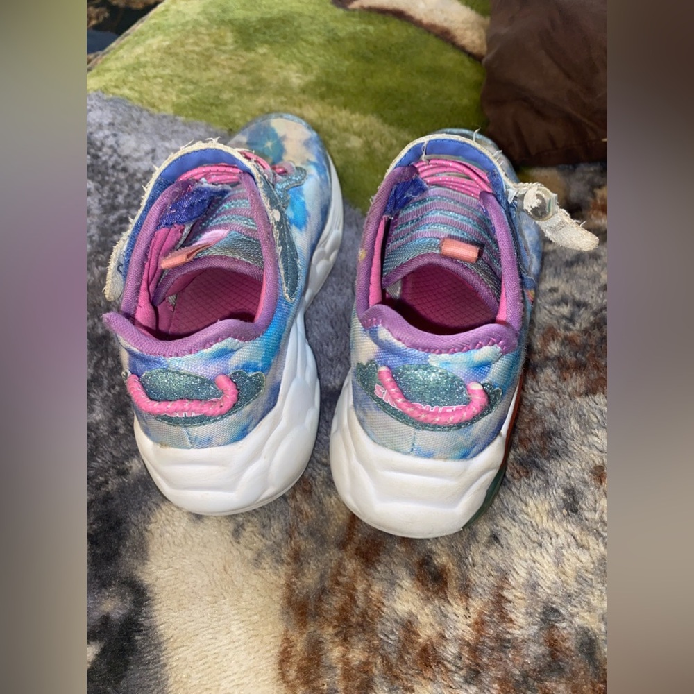 Sketchers Rainbow Racers - Picture 3 of 9